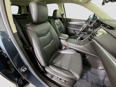 Used 2019 Cadillac XT5 Luxury image 28