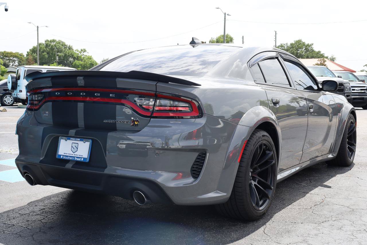 Used 2023 Dodge Charger Scat Pack RWD image 4