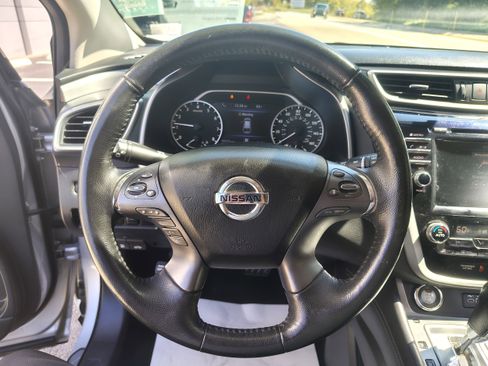 Used 2020 Nissan Murano SV image 26