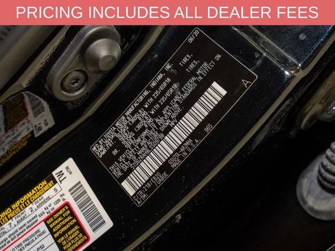 Used 2020 Toyota Highlander XLE FWD image 24