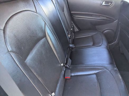 Used 2011 Nissan Rogue SV w/ SL Pkg image 14