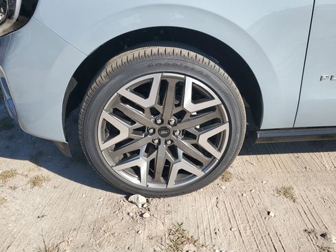 New 2025 Ford Expedition Max Platinum w/ Platinum Ultimate Package image 6