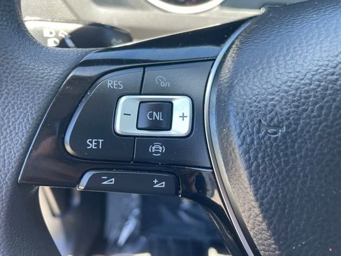 Used 2021 Volkswagen Tiguan S FWD image 27