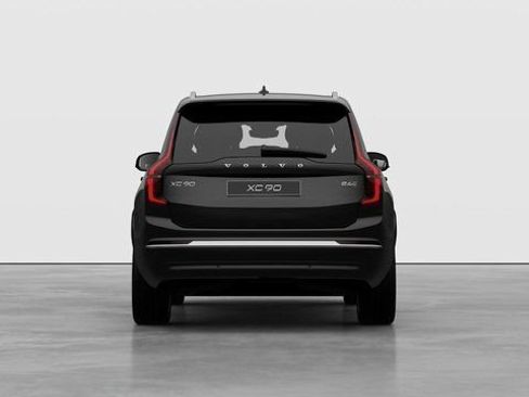 New 2026 Volvo XC90 B6 Plus w/ Protection Package Premier image 4