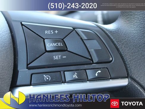 Used 2025 Nissan Altima 2.5 SV FWD image 28