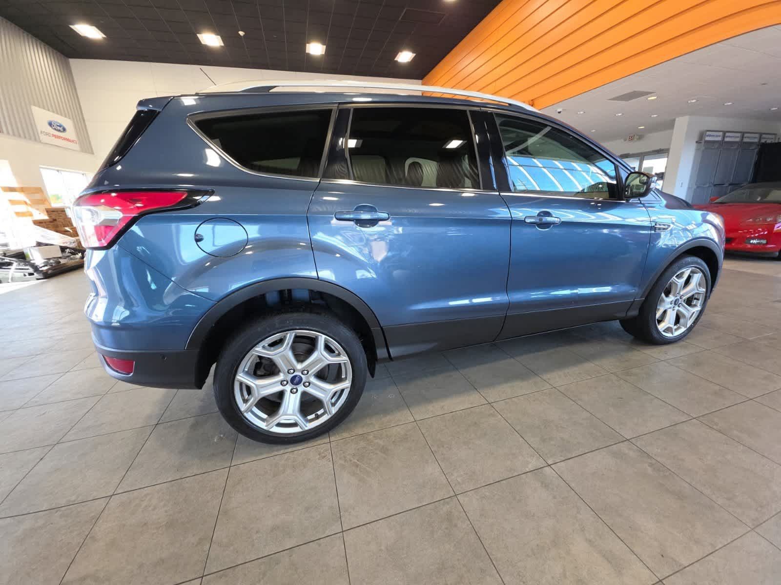 Used 2018 Ford Escape Titanium AWD/4WD image 5