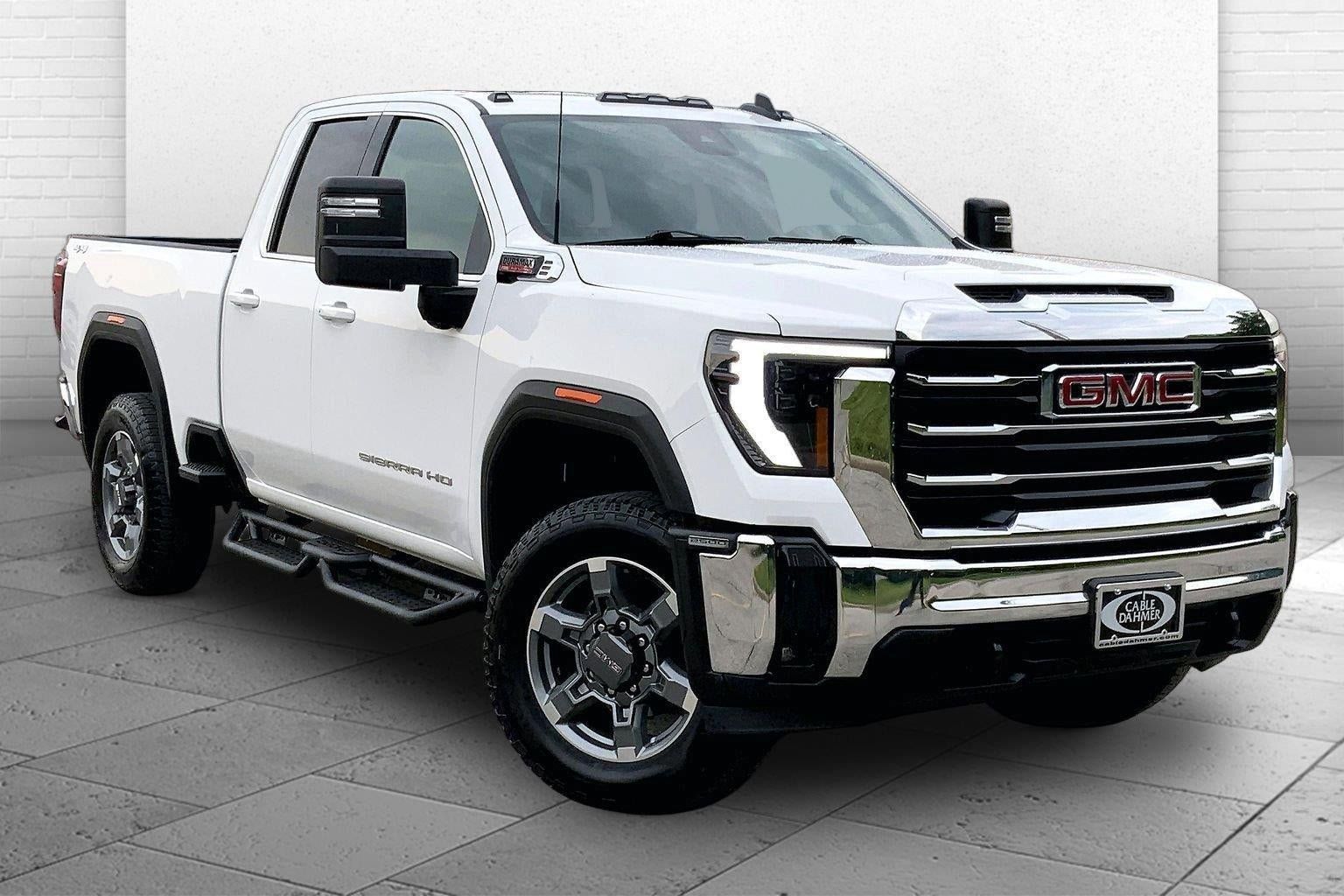 Used 2024 GMC Sierra 2500 SLE w/ SLE Value Package; AWD/4WD image 1