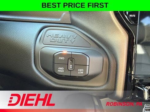 New 2026 RAM 3500 Laramie AWD/4WD image 36