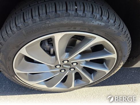 Used 2023 Lincoln Nautilus Reserve w/ Equipment Group 202A AWD/4WD image 11