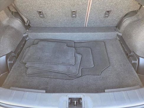 Used 2021 Nissan Rogue Sport S image 6