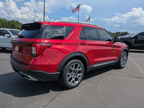 Used 2025 Ford Explorer Platinum w/ Ultimate Package RWD image 4