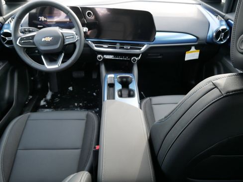 New 2026 Chevrolet Equinox EV LT image 6