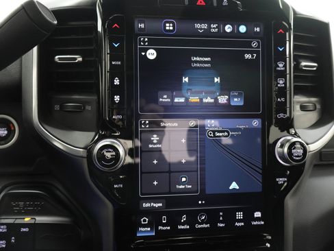 Used 2024 RAM 3500 Big Horn w/ Sport Appearance Package image 50