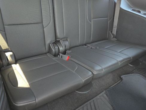 Used 2018 Chevrolet Tahoe Premier AWD/4WD image 16