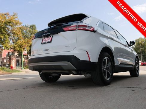 Used 2022 Ford Edge SEL w/ Convenience Package image 13