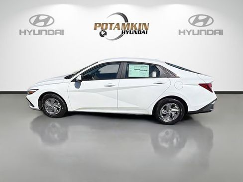 New 2026 Hyundai Elantra SE w/ Cargo Package FWD image 8