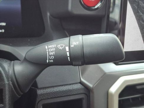 Used 2025 Toyota Tacoma TRD Sport RWD image 7