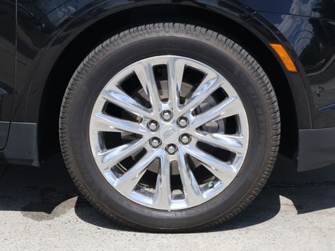 Used 2019 Cadillac XT5 Platinum image 11