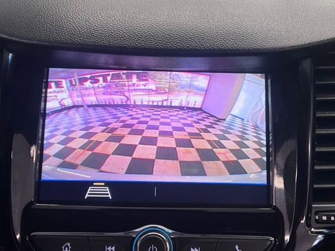 Used 2022 Chevrolet Trax LS w/ Tint and Cruise Package image 8