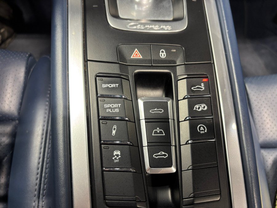 Used 2013 Porsche 911 Carrera 4S AWD/4WD image 16