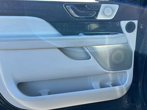 Used 2023 Lincoln Navigator Black Label image 18