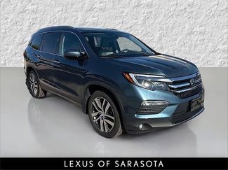 Used 2017 Honda Pilot Elite video 1