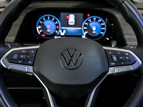Certified 2026 Volkswagen Atlas SEL Premium R-Line AWD/4WD image 19