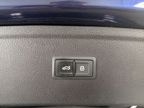 Used 2018 Audi Q5 Prestige w/ Prestige Package image 10