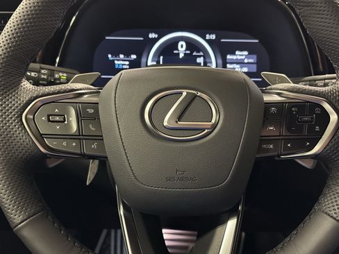 Used 2026 Lexus TX 500h AWD image 18