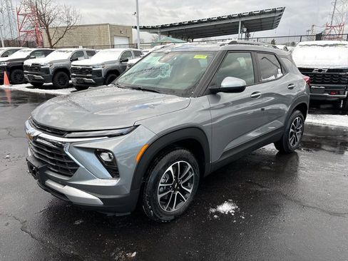 New 2026 Chevrolet TrailBlazer LT w/ Convenience Package image 3