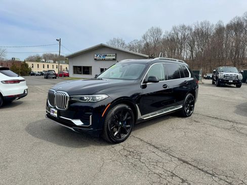 Used 2020 BMW X7 xDrive40i w/ Executive Package image 3