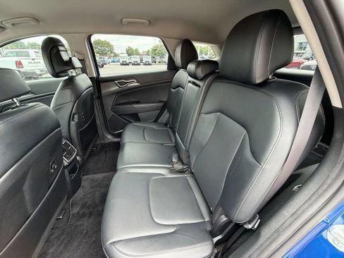 Used 2023 Kia Sportage EX FWD image 26