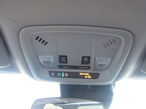 Used 2024 Chevrolet Malibu LT image 31