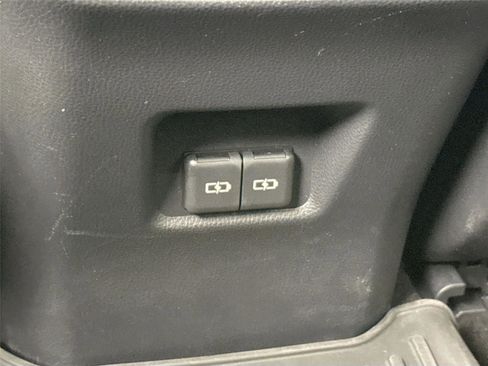 Used 2024 Toyota RAV4 Hybrid Woodland image 39