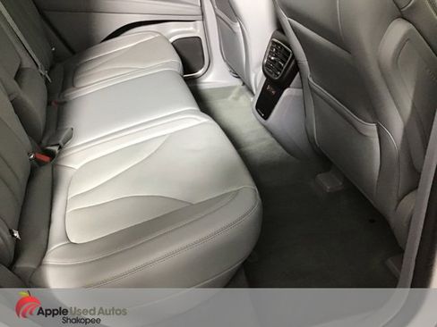 Used 2019 Lincoln Nautilus Reserve image 22