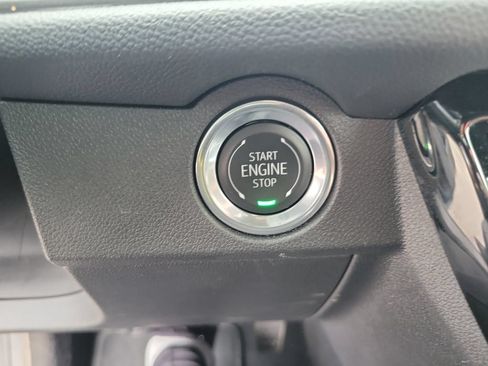 Used 2026 Chevrolet Traverse LT AWD/4WD image 35