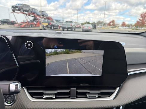 New 2026 Chevrolet Equinox LT w/ Convenience Package II image 16