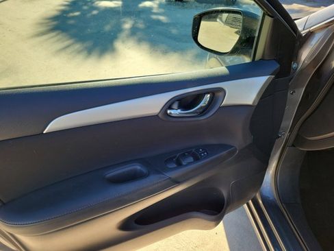 Used 2019 Nissan Sentra S w/ Appearance Package image 22