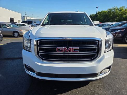 Used 2016 GMC Yukon XL SLT w/ Open Road Package AWD/4WD image 2