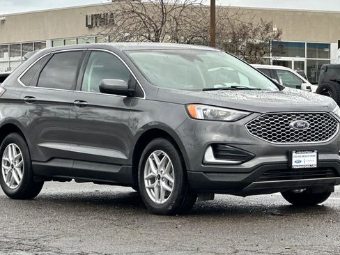 Certified 2024 Ford Edge SEL image 10