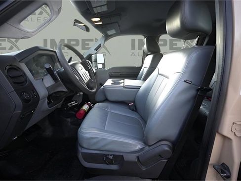 Used 2013 Ford F450 XL w/ Snow Plow Prep Pkg image 16