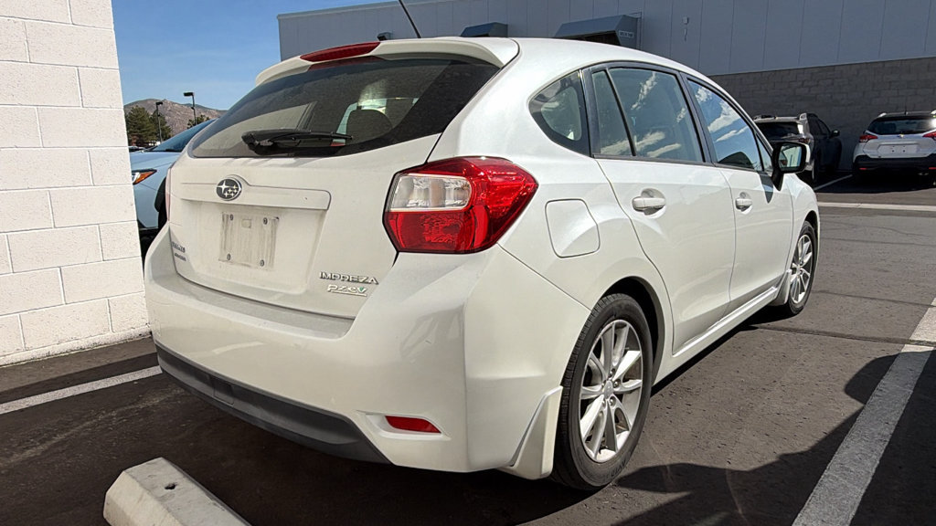 Used 2013 Subaru Impreza 2.0i Premium w/ All-Weather Pkg AWD/4WD image 2