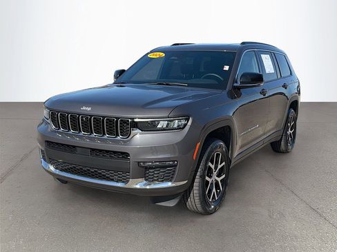 Used 2024 Jeep Grand Cherokee L Limited w/ Luxury Tech Group II image 9