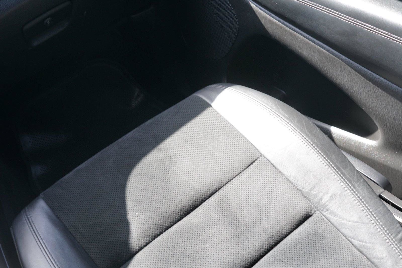 Used 2018 Jeep Grand Cherokee Altitude RWD image 26