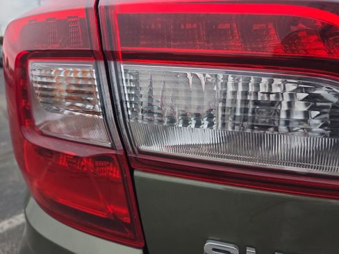Used 2019 Subaru Outback 2.5i Limited w/ Popular Package #2 AWD/4WD image 13