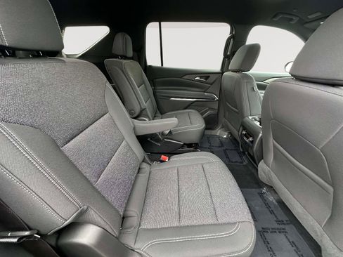 Certified 2025 Chevrolet Traverse LT w/ Driver Confidence Package image 31