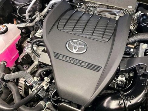 Used 2023 Toyota Highlander XLE FWD image 33