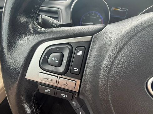 Used 2016 Subaru Outback 2.5i Limited AWD/4WD image 31