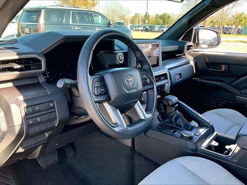 Used 2025 Toyota 4Runner SR5 image 16