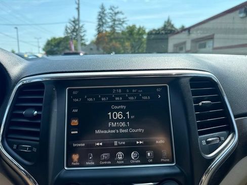 Used 2014 Jeep Grand Cherokee Laredo w/ Quick Order Package 23E AWD/4WD image 30
